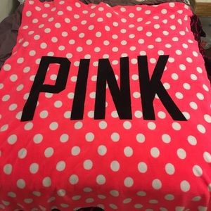 VS Pink blanket
